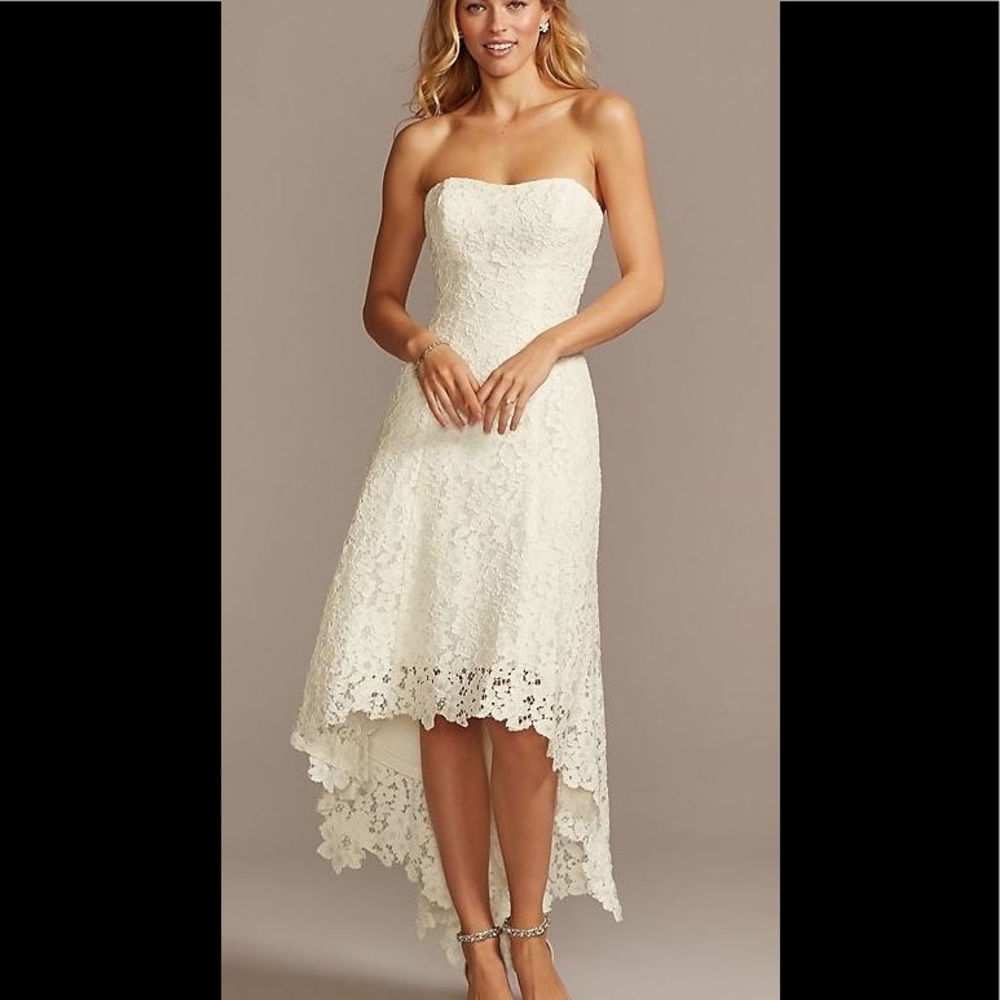 David’s Bridal - Galina Ivory Strapless Dress - 12